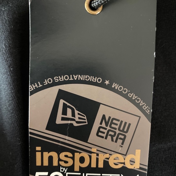 NWT Vintage New Era black cotton graphic T Shirt - Picture 6 of 7